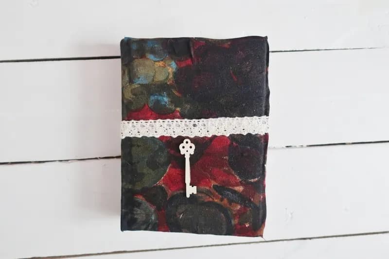 Co zrobić z pustym zeszytem? 10 kreatywnych pomysłów na wykorzystanie